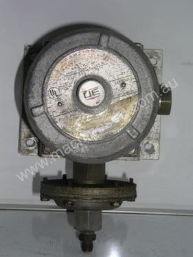 Ue 553 Pressure Switch.