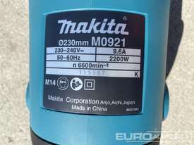 Unused Makita M0921B Angle Grinder 230mm 2200W - picture1' - Click to enlarge