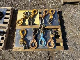 8 x Lifting Hooks and D Shackles - picture1' - Click to enlarge