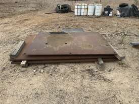 3 x Steel Plates - picture1' - Click to enlarge