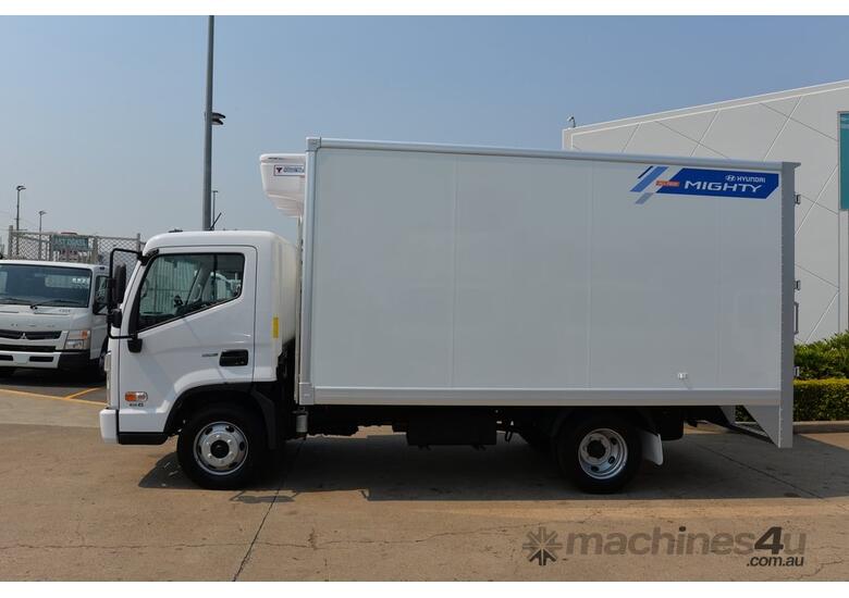 caption HYUNDAI EX6