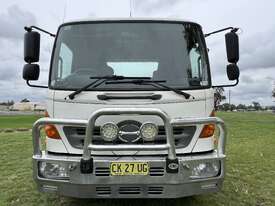 GRAND MOTOR GROUP - Hino 500 Series FC1022 4x2 Cab/Chassis.  One owner country truck. - picture2' - Click to enlarge