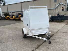 Tuza Trailers box - picture0' - Click to enlarge