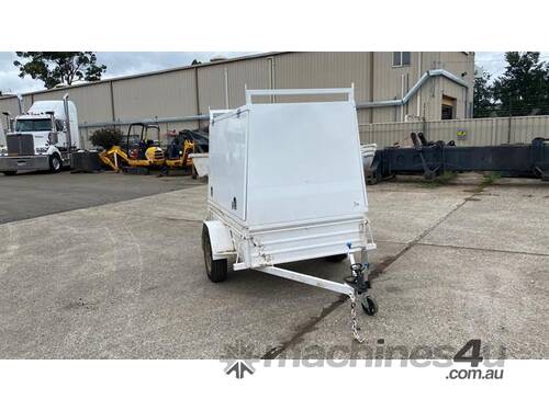 Tuza Trailers box