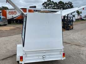 Tuza Trailers box - picture1' - Click to enlarge