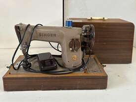 SINGER SEWING MACHINE - picture0' - Click to enlarge