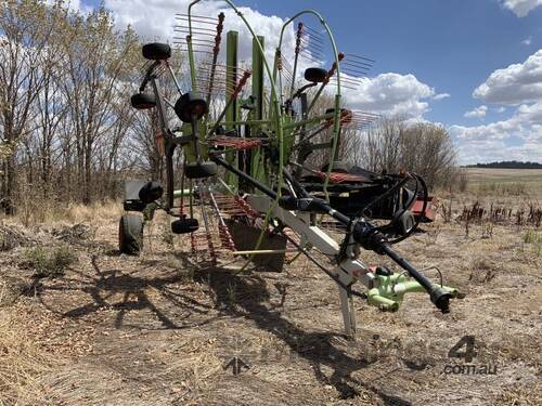 2010 Claas Hay Rake