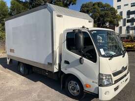 2015 Hino 300 616 Pantech - picture0' - Click to enlarge