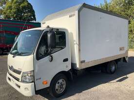 2015 Hino 300 616 Pantech - picture1' - Click to enlarge