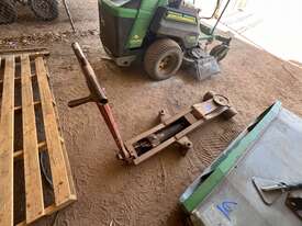 Hydraulic Jack - picture0' - Click to enlarge