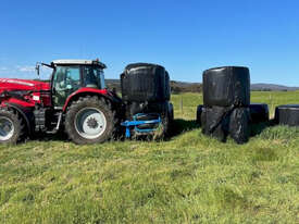 Multi round bale grab - save time buy shifting 4 bales at once - picture0' - Click to enlarge