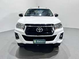 2018 Toyota Hilux SR Diesel - picture1' - Click to enlarge