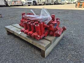 Parker Hydraulic Valve Bank (Unreserved) - picture0' - Click to enlarge