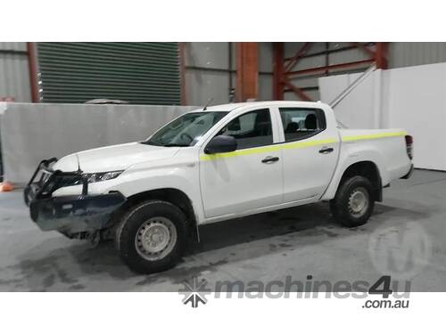 Mitsubishi Triton MR