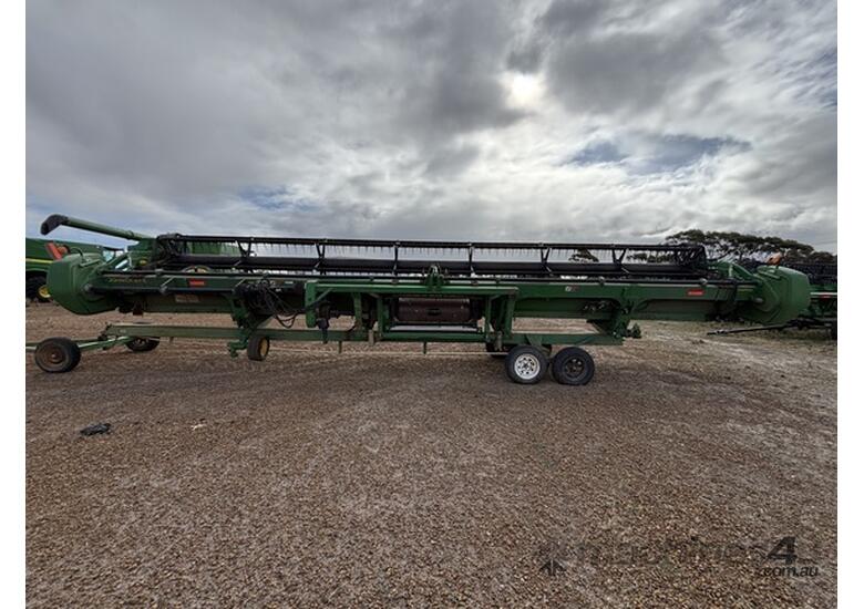 caption 2009 John Deere 635D Combine Platforms