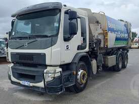 Volvo FE300 - picture1' - Click to enlarge