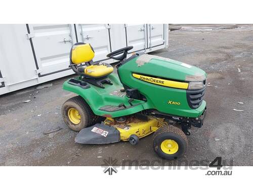 John Deere X300