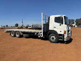 2005 Hino FS1E 700   Tray Truck - picture1' - Click to enlarge