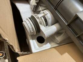 Pallet of Assorted Plumbing Fittings & Fixtures - picture0' - Click to enlarge