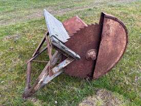 FERGUSON TRACTOR MOUNTED SAW - picture0' - Click to enlarge