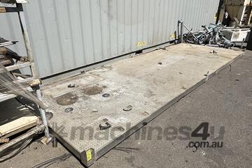 Heavy duty Crane liftable Stainless checker plate platform machine base 2.1 x 6m