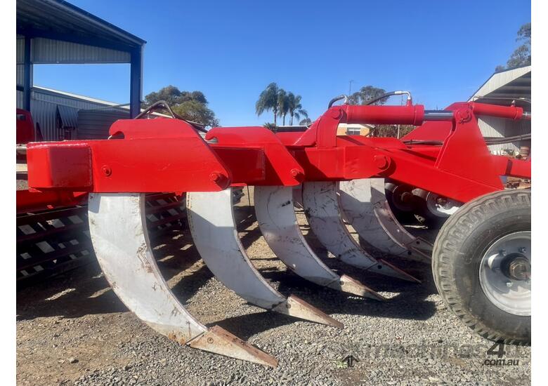 Big Country Ag Magnum Deep Ripper 5000