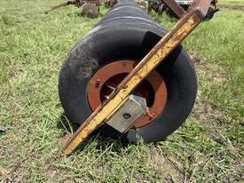 TOW BEHIND TYRE ROLLER - picture2' - Click to enlarge