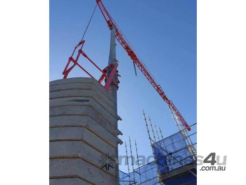caption 2006 Potain Igo50 Self-Erecting Tower Crane