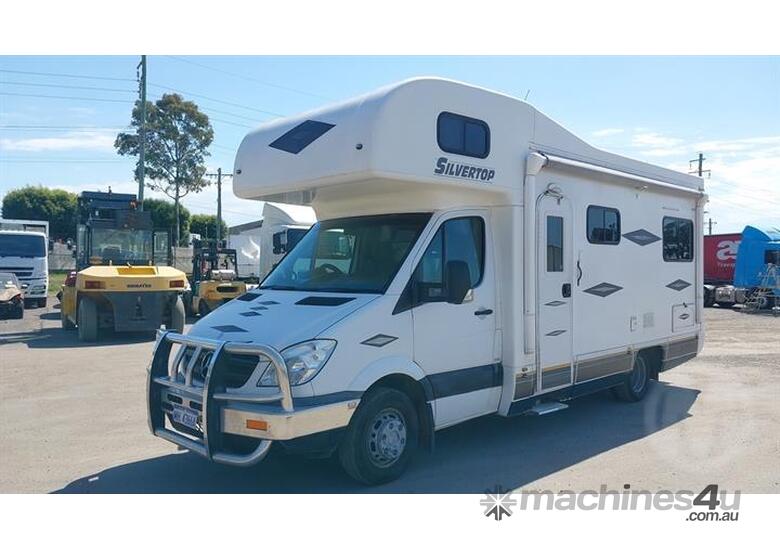 caption Mercedes-Benz Sprinter 515