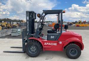 Apache 3 Ton All Terrain High Mast Forklift Apache 3 Ton All Terrain High Mast Forklift