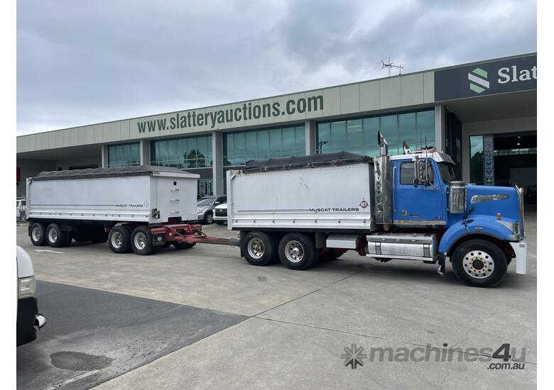 caption 2013 Western Star 4800FX 6x4 Tipper & 2016 Muscat Quad Dog