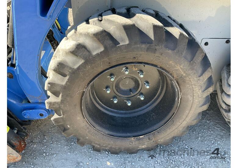 2023 Toyota Huski 30-5SDK8 Wheeled Skid Steer