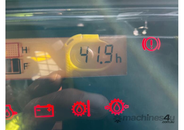 2023 Toyota Huski 30-5SDK8 Wheeled Skid Steer