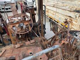TYM Tractor / Loader - picture0' - Click to enlarge