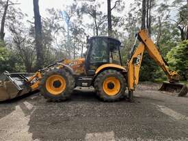 2015 JCB 5CX BACKHOE U4800 - picture2' - Click to enlarge