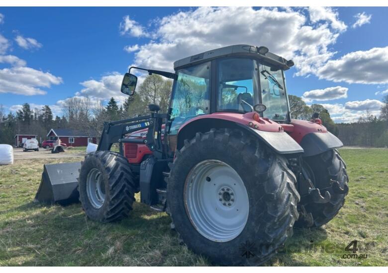 caption 2006 Massey Ferguson 6480 Dyna-6 with loader