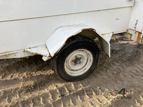 2009 PBL Trailers Single Axle Enclosed Box Trailer