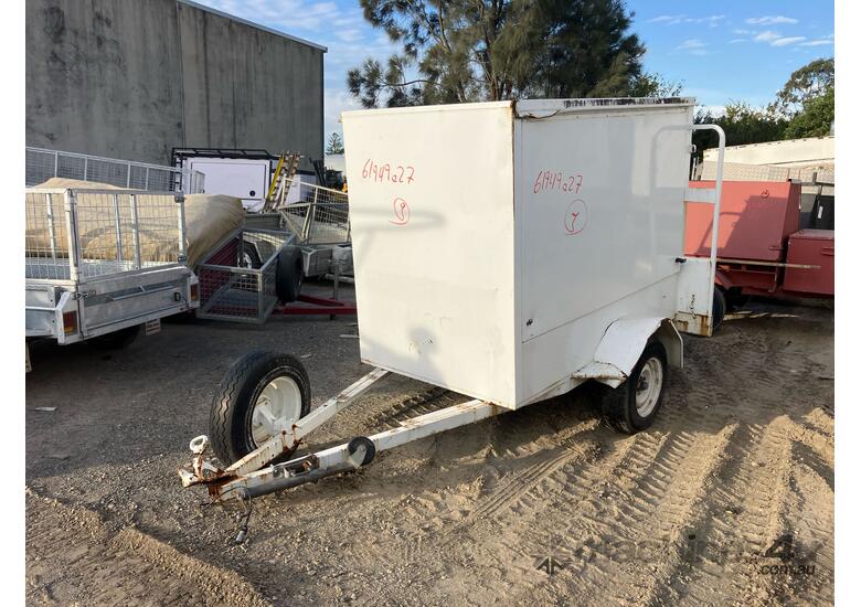 caption 2009 PBL Trailers Single Axle Enclosed Box Trailer
