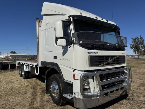 Volvo FM12-460 MK11 Sleeper Cab 6x4 Traytop/Tabletop Truck.