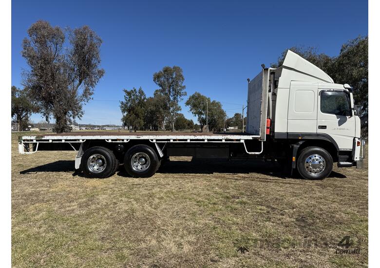 Volvo FM12-460 MK11 Sleeper Cab 6x4 Traytop/Tabletop Truck.