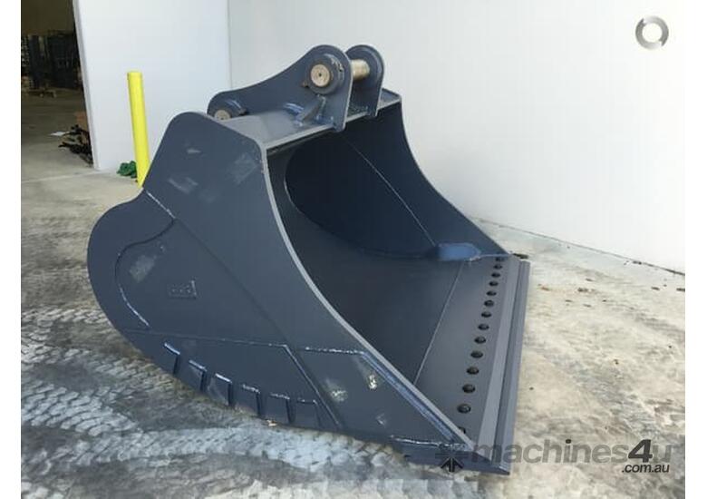 caption BETTA BILT BUCKETS 40 TONNE MUD BUCKET