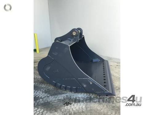 caption BETTA BILT BUCKETS 40 TONNE MUD BUCKET