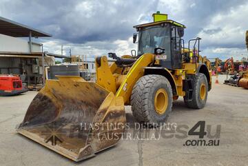 CAT 962M Wheel Loaders integrated Toolcarriers