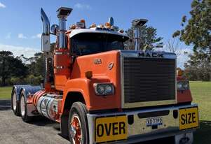 1981 Mack Superliner Prime Mover