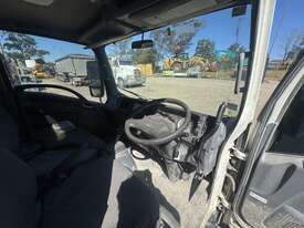 2017 Isuzu NH NLR (4x2) Tipper *Mechanical Issues* - picture1' - Click to enlarge