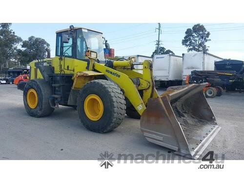 caption Komatsu WA380-5