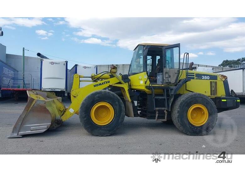 caption Komatsu WA380-5