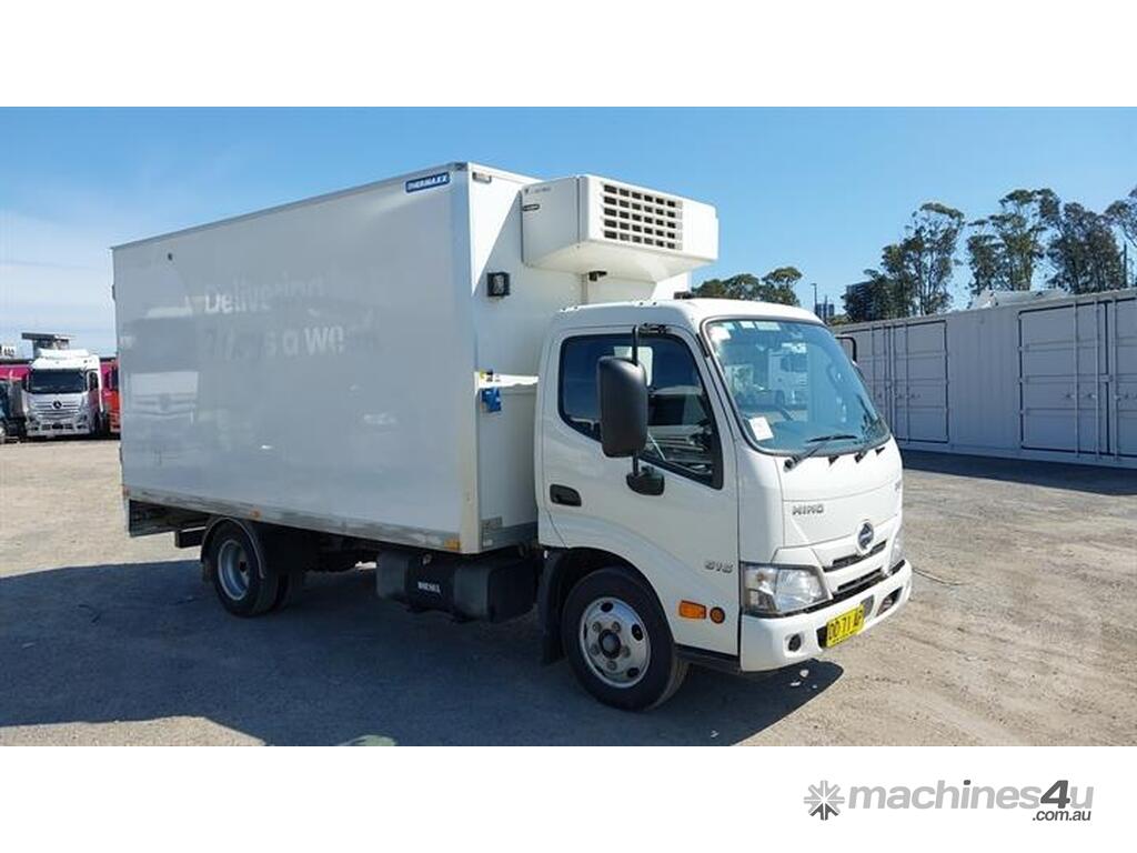 Buy Used Hino 300 SERIES Pantech Truck (1162939)