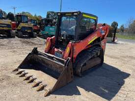 2021 Kubota SVL75-2C - picture1' - Click to enlarge