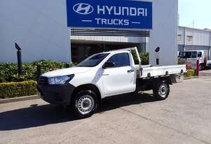 Toyota   HILUX Toyota   HILUX